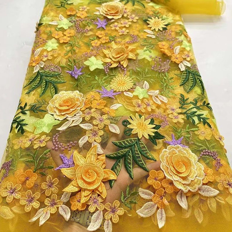 Sewing In Textile - Tela de tul bordada con flores
