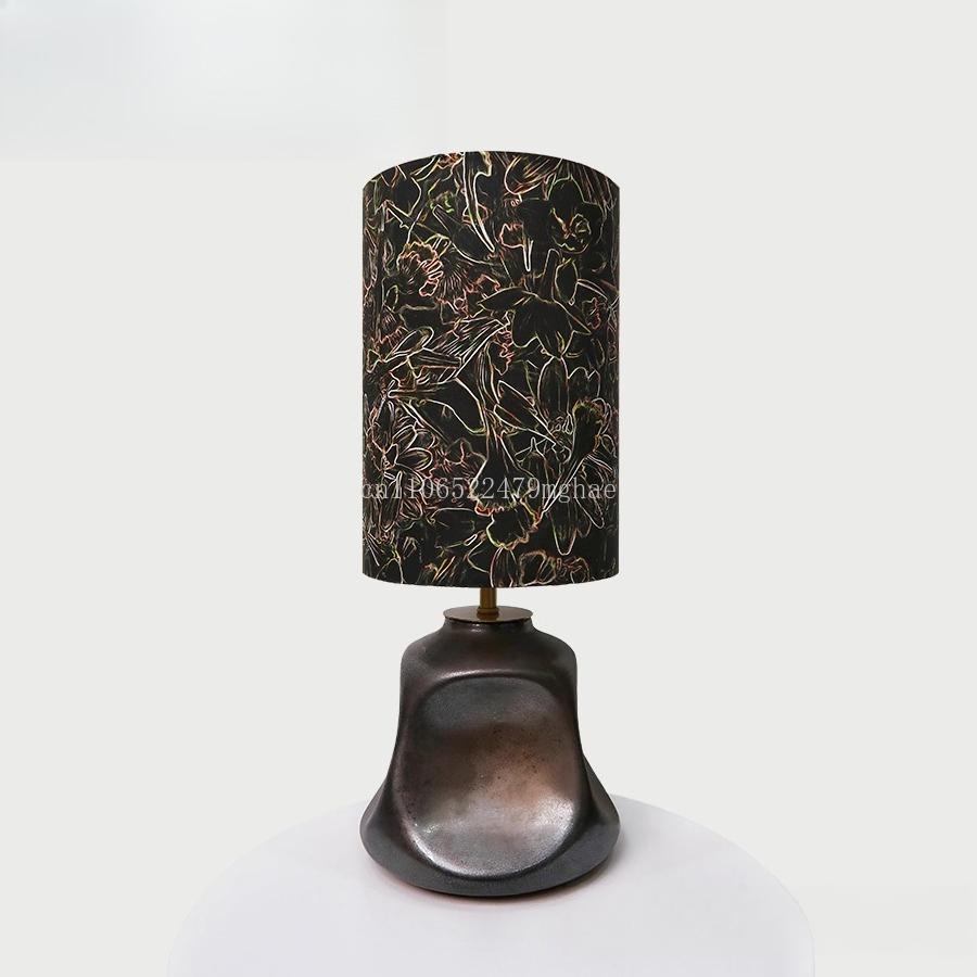 Lámpara de mesa de tela dorada - Century Textile & Sewing Supply Reviews reseña y precio